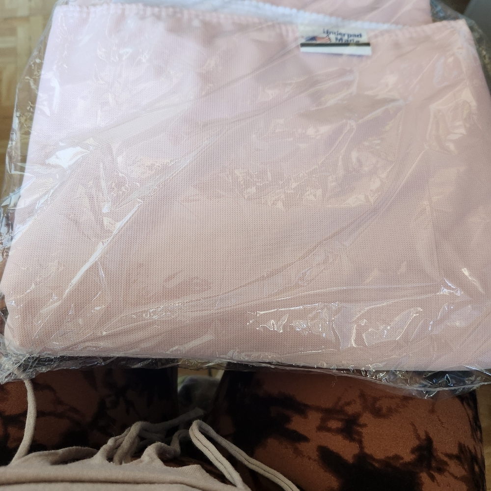 Single size reusable bed pad